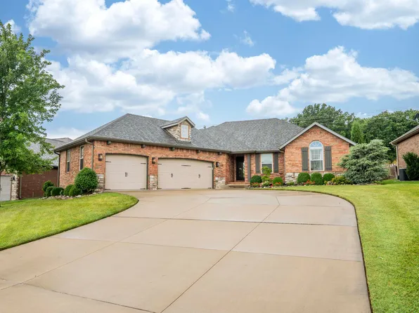 1251 S Rosemoor Drive, Nixa, MO 65714