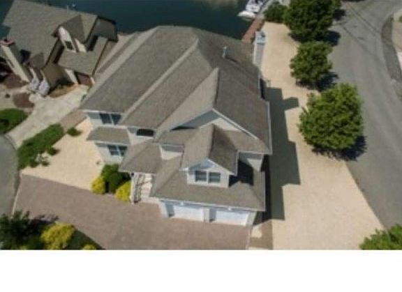 4th image of 605 Jennifer Ln