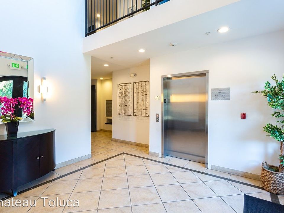 1st image of 10650 Moorpark St APT 107