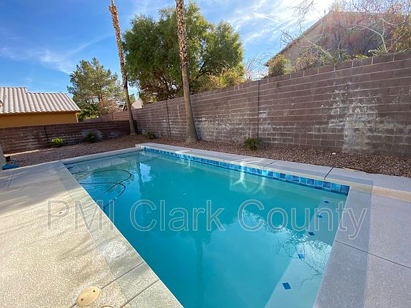 5th image of 8409 Bay Crest Dr
