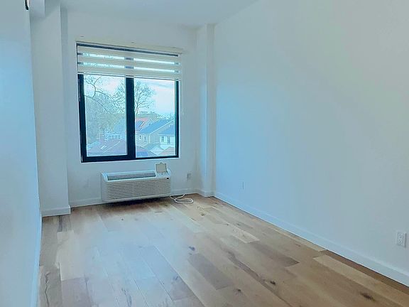 3rd image of 83-15 Parsons Blvd #3A