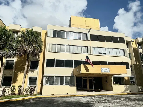 6911 SW 147th Ave APT 3C, Miami, FL 33193