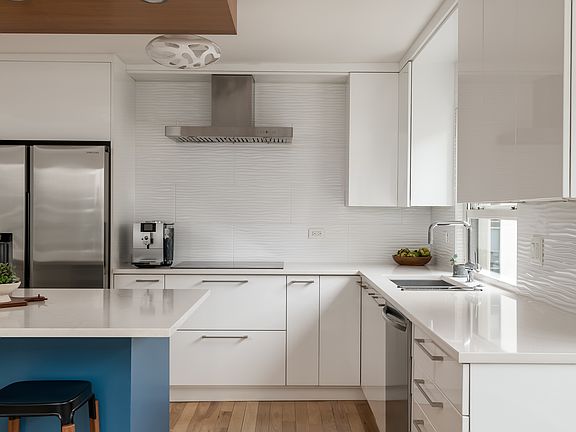 4th image of 1313 N Ritchie Ct APT 1005