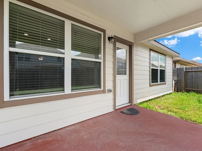 17555 Greystanes Rd — Photo 23