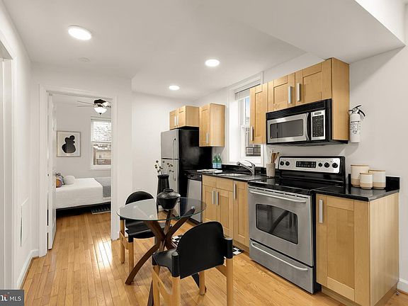 5th image of 314 V St NE APT 204