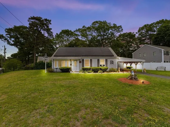 111 Ralph Mann Dr, Stoughton, MA 02072
