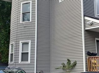 3 Gladstone St, Worcester, MA 01610