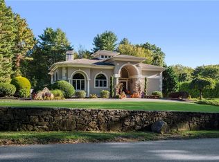 55 Wilbur Rd, Lincoln, RI 02865