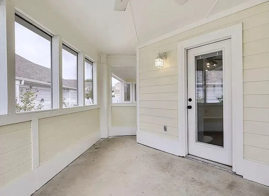 5124 Nash Ln — Photo 1