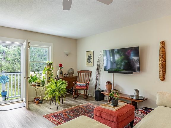 3rd image of 46 Evergreen Rd APT 310
