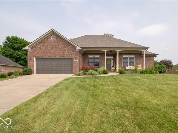 120 Wagon Trl, Mooresville, IN 46158