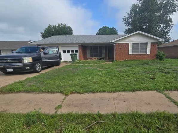 4208 Kingsbury Dr, Wichita Falls, TX 76309