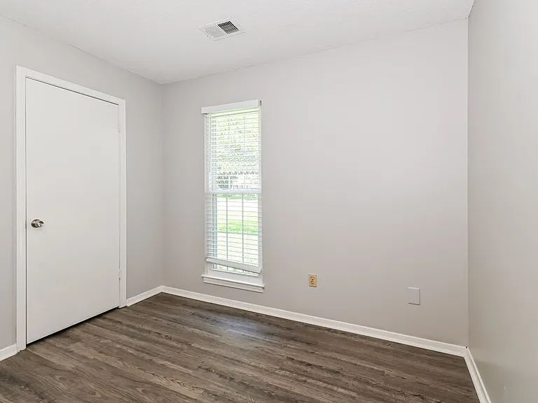 3655 Corsica Dr — Photo 12
