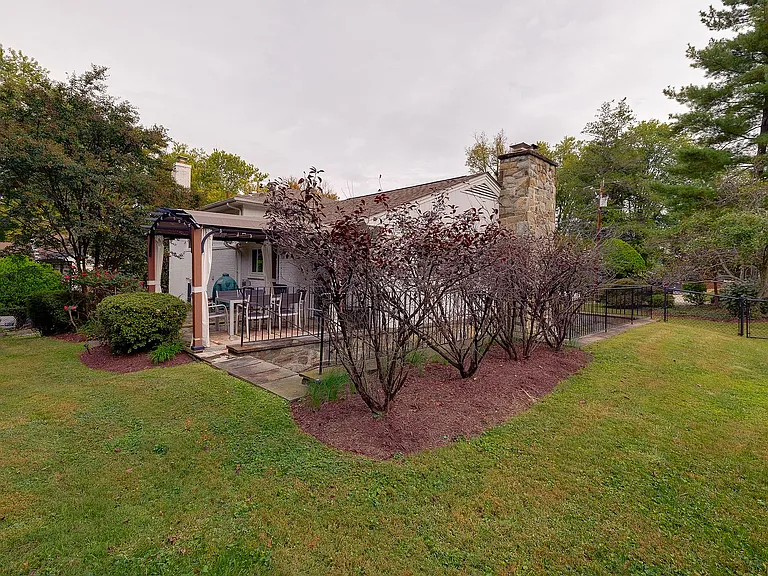 9420 Holland Ave — Photo 65