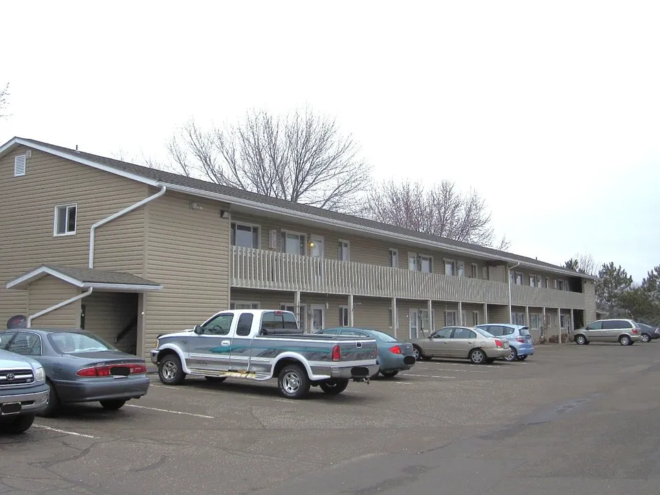 1380 Heritage Dr #8