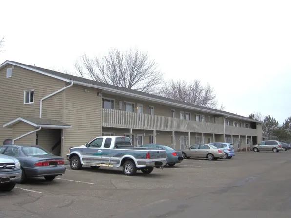 1380 Heritage Dr APT 13, New Richmond, WI 54017