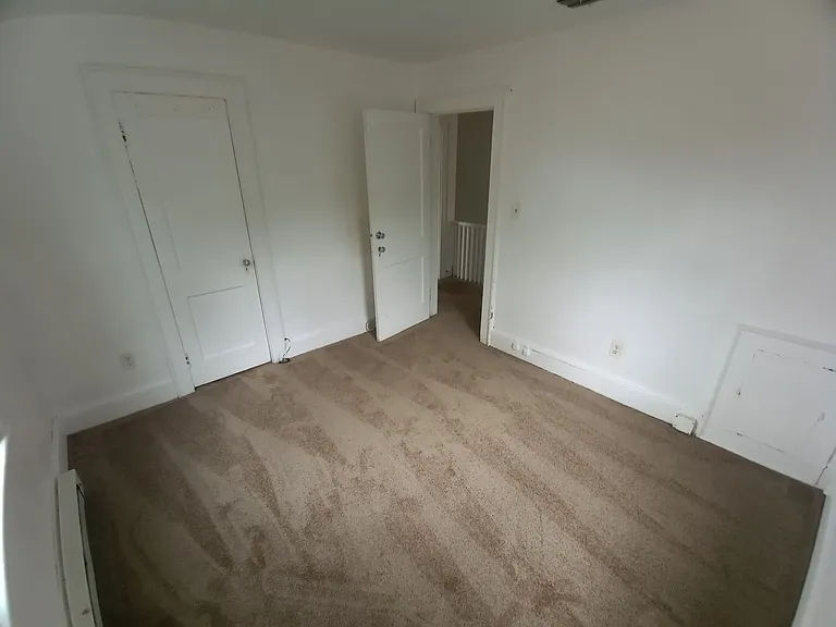 840 Orville Ave — Photo 5