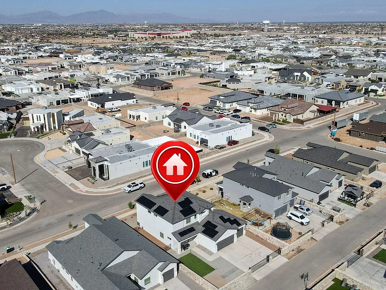 2420 Sammy Cervantes St — Photo 2