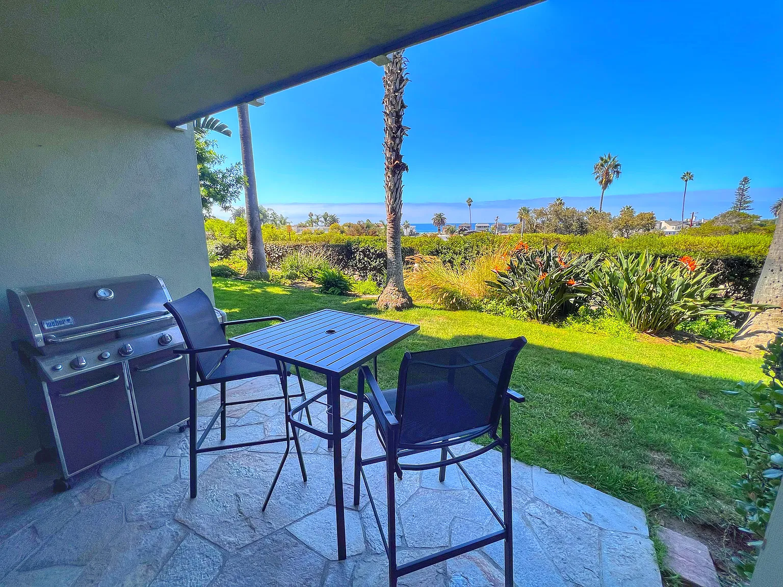 1 bed, 800 sqft, $6,000 — Photo 3