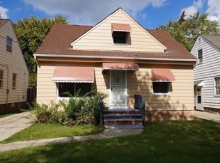 15713 Rockside Rd, Maple Heights, OH 44137