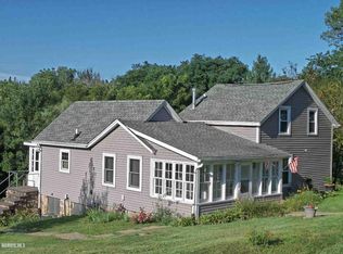 310 South St, Galena, IL 61036