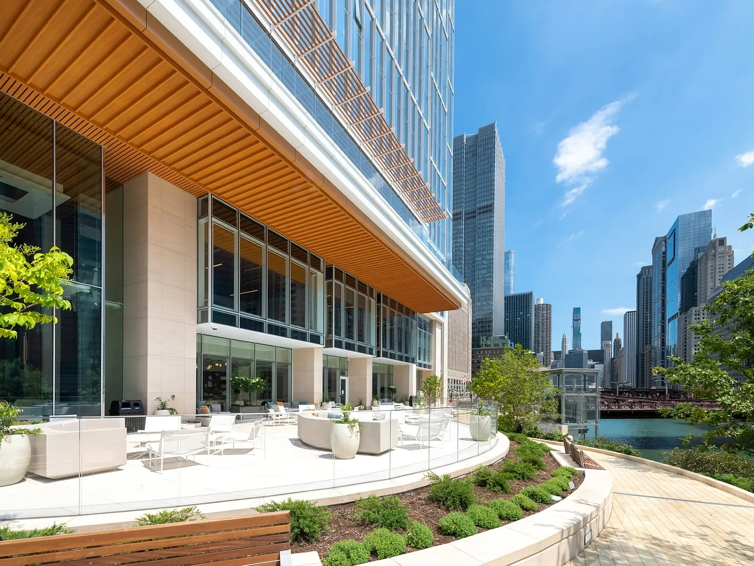 Wolf Point East — Photo 4