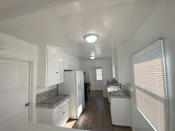 4th image of 4410 Gondar Ave
