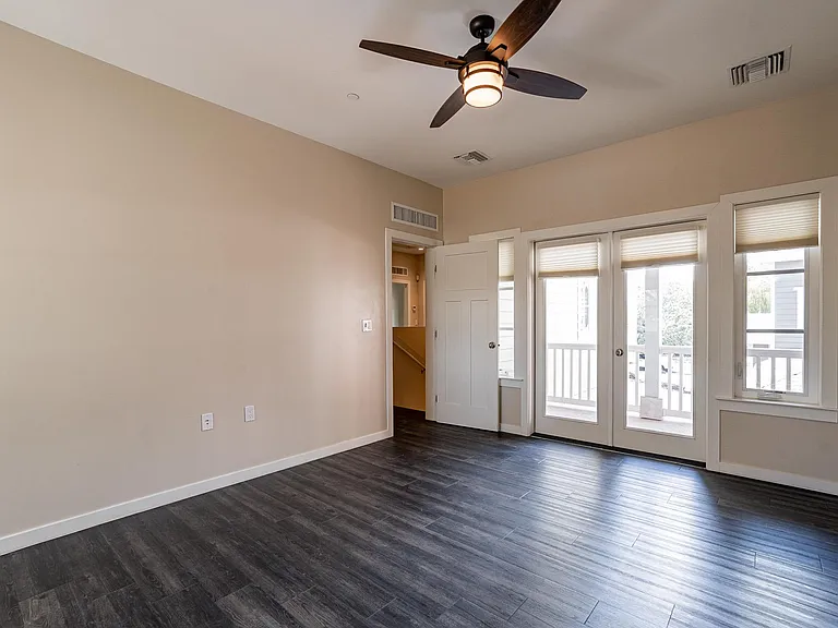 959 S Ash Ave #1002 — Photo 16