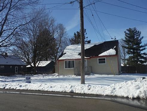 2nd image of 326 W Pearl St