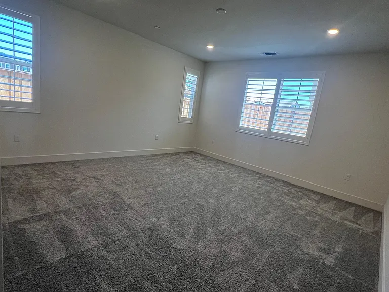 5256 Ironwood Ave — Photo 6