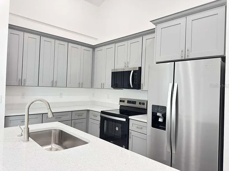 13376 SW 49th Ave — Photo 16