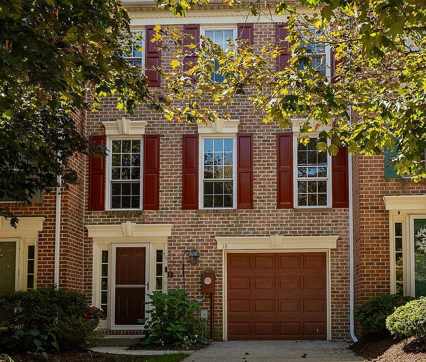 1st image of 18 Mayapple Ct