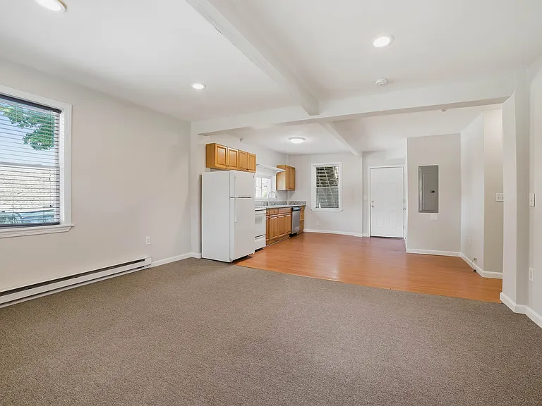 44 Howarth Rd #5 — Photo 8