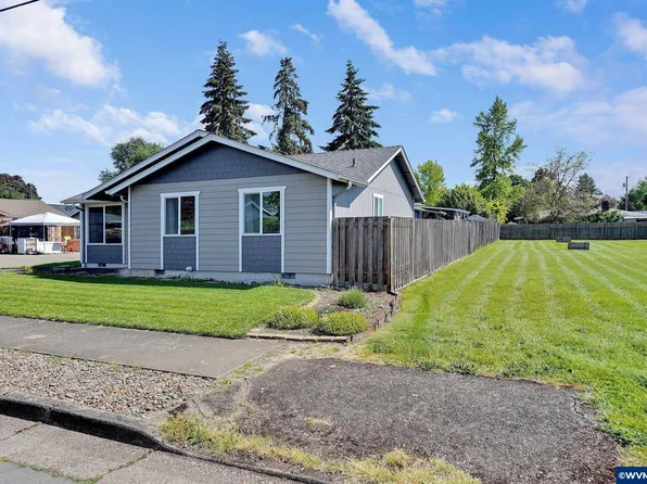 1042 18th Ave SE, Albany, OR 97322