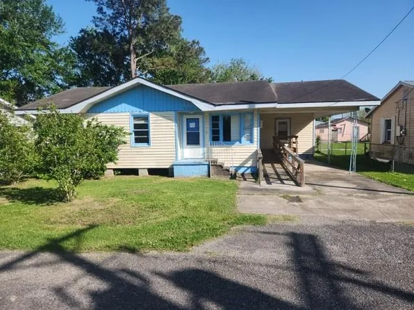 805 Dr Martin Luther King Dr, Napoleonville, LA 70390
