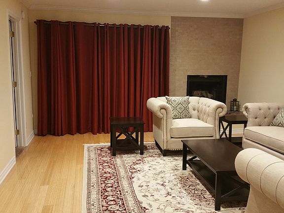 3rd image of 15610 Moorpark St APT 2