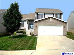 19412 Oakwood St, Omaha, NE 68135