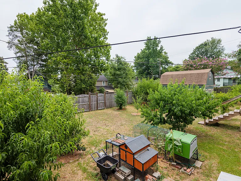 319 Oliver St — Photo 52