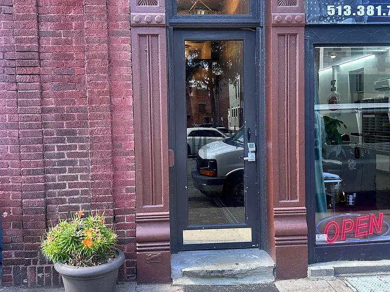 12 W Court St #12 — Photo 6