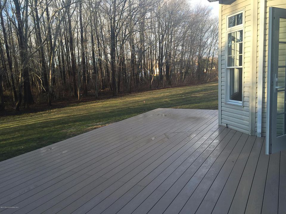 2nd image of 7 Alba Ln