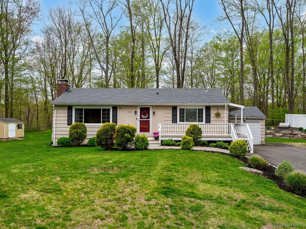 2174 Long Hill Road, Guilford, CT 06437