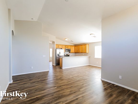 3rd image of 7831 W Montebello Ave