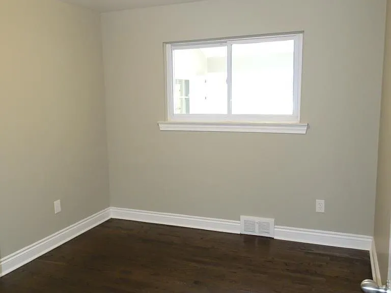 32106 Gainsborough Dr — Photo 11
