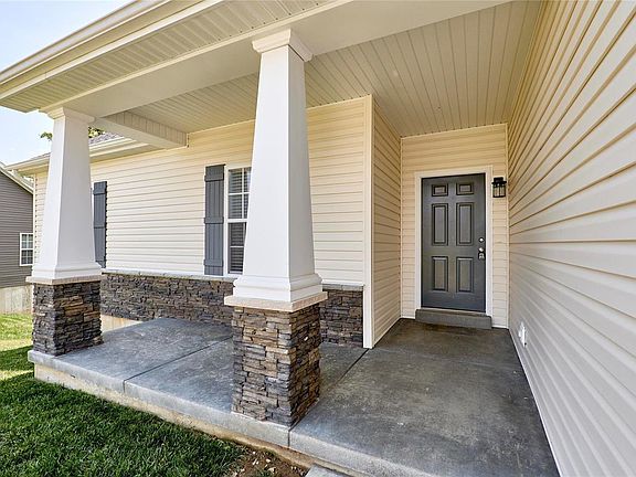 4th image of 508 Cass Dr