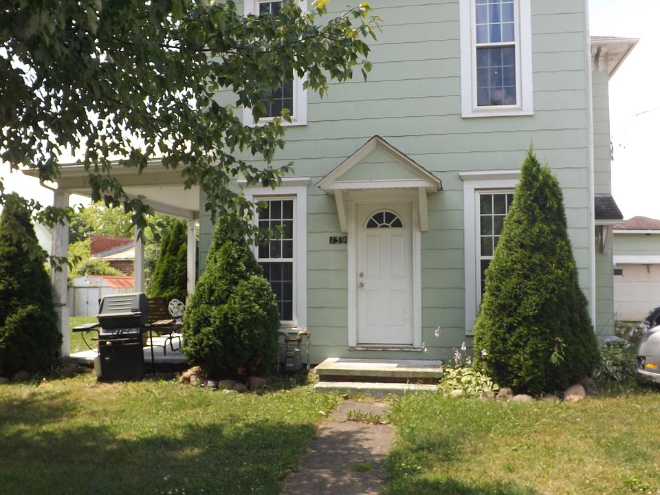 1st image of 139 W 1st St