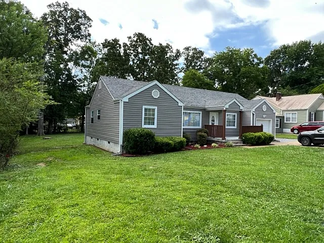800 S Moore Rd — Photo 3