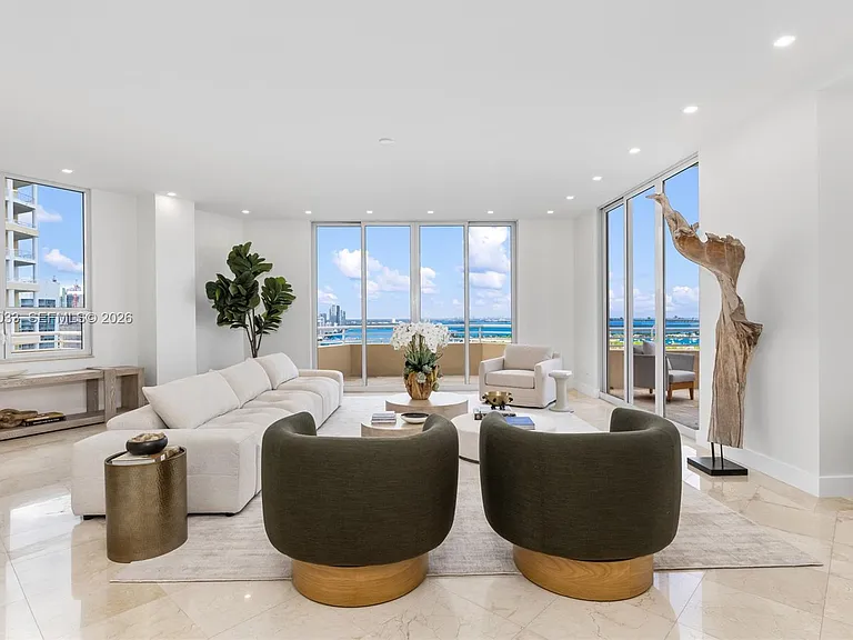 808 Brickell Key Dr #3901 — Photo 9