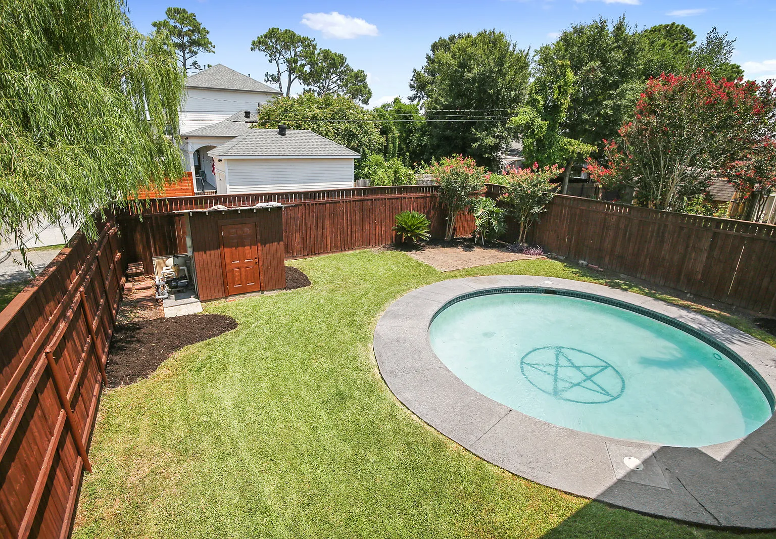 5869 Colbert St — Photo 3