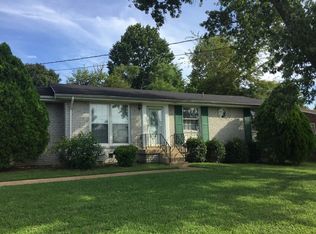 8322 Luree Ln, Hermitage, TN 37076