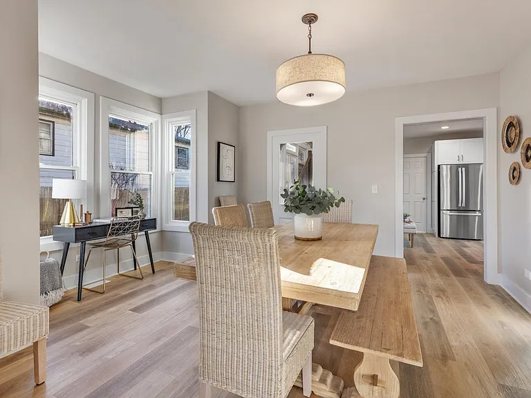 328 N 5th St #200 — Photo 1
